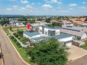 5 Bed House in Silverstream Estate