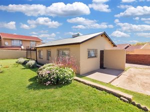 3 Bed House in Bosmont