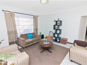 3 Bed House in Bosmont