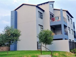 2 Bed Townhouse in Honeydew Manor