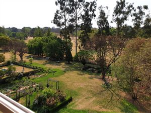 3 Bed Apartment in Fairway