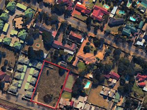 3545 m² Land available in Farrar Park
