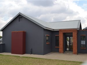 3 Bed House in Copperleaf