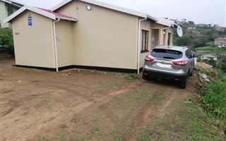 3 Bedroom House in Lovu