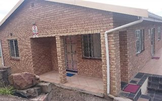 3 Bedroom House in Surya Heights