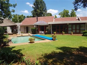 4 Bedroom House in Noordwyk