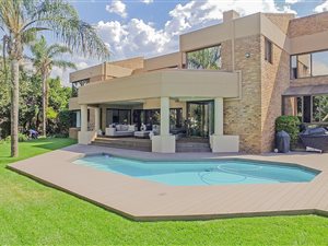 4 Bed House in Dainfern Golf Estate