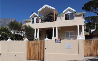 4 Bedroom House in Tamboerskloof