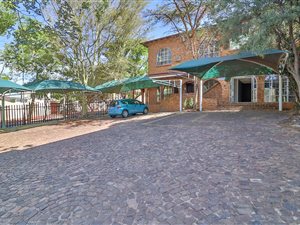 340 m² Commercial space in Mondeor