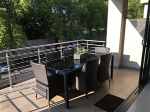2 Bed Apartment in Saxonwold