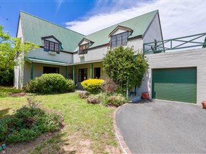 5 Bed House in Schapenberg Estate