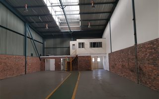 378 m² Industrial space in Sebenza
