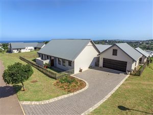 4 Bed House in Sheffield Beach