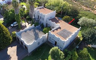 5 Bedroom House in Panorama