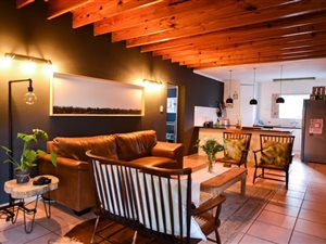 4 Bedroom House in Olympus AH