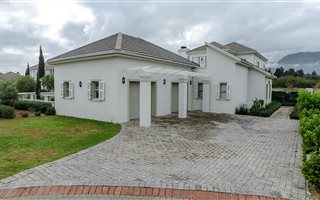 4 Bedroom House in Val de Vie