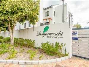 2 Bed Apartment in Silver Oaks