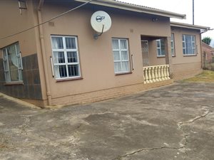 5 Bed House in Southridge