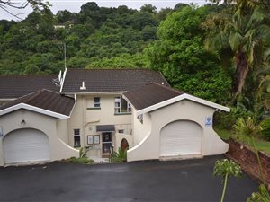 3 Bed Townhouse in Cowies Hill