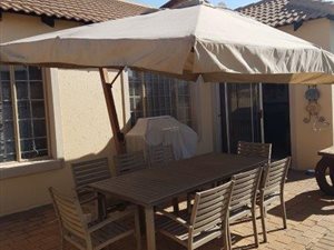3 Bed Townhouse in Wierda Crest Estate