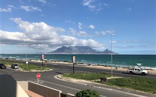 2 Bedroom Apartment in Bloubergstrand