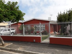 3 Bed House in Goodwood