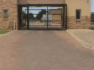 2 Bed Apartment in Norkem Park