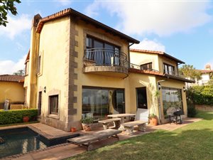 3 Bed House in Plantations