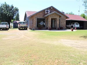 296.5 ha Farm in Bloemhof
