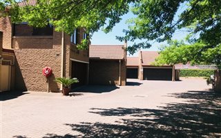 3 Bedroom Townhouse in Three Rivers