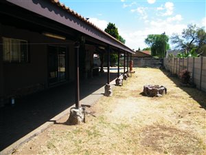 4 Bed House in La Hoff