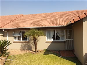 3 Bed House in Halfway Gardens