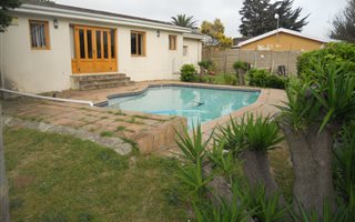 3 Bedroom House in Kunene Park