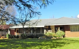 3 Bedroom House in Flamingo Park
