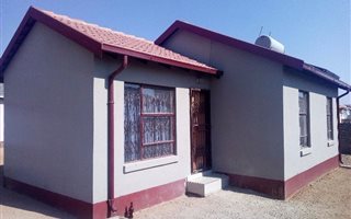 3 Bedroom House in Blue Hills