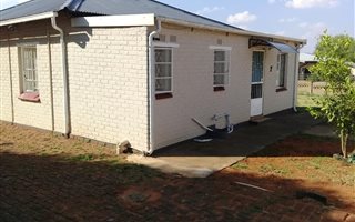 3 Bedroom House in Rensburg