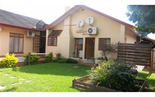 800 m² Commercial space in Bronkhorstspruit