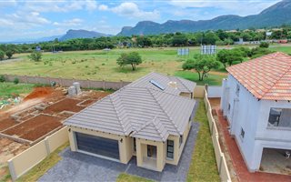 3 Bedroom House in Melodie