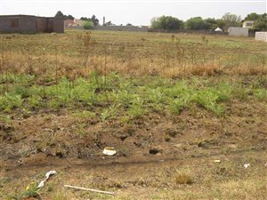 500 m² Land available in Jameson Park