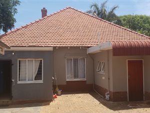 8 Bed House in Eastwood