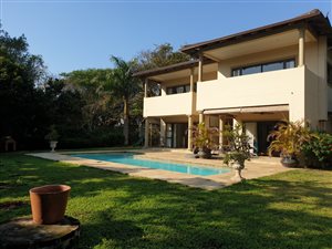 4 Bed House in Salt Rock