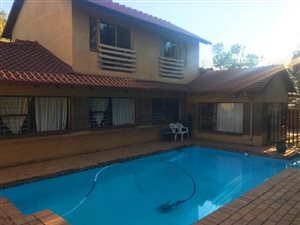 4 Bed House in Kensington B