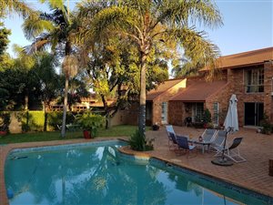 5 Bed House in Waterkloof Heights