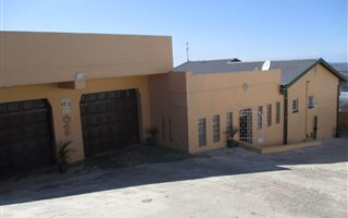 4 Bedroom House in Townview