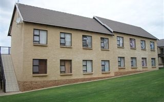 1 Bedroom Flat in Doringkruin