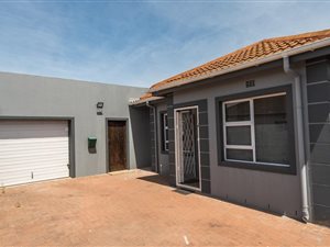 3 Bed House in Hagley