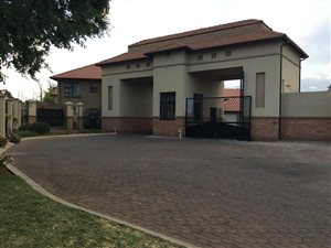 2 Bed Apartment in Comet