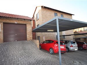 2 Bed Apartment in Meyersdal
