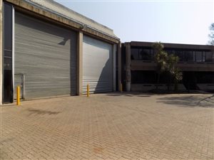 729 m² Industrial space in Isando
