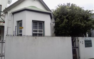 2 Bedroom Apartment in Rosebank